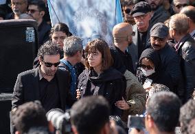 Iran, The Funeral Procession Of Dariush Mehrjui And His Spouse