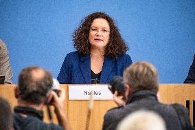 German Work Minister Hubertus Heil and President of Federal Work Agency Andrea Nahles hold Press Conference at the Bundespressek