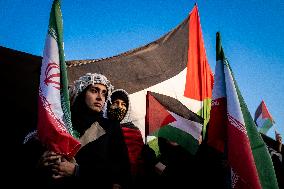 People In Tehran Hold Gathering To Show Support For Gaza