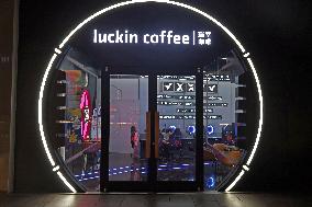 Luckin and EDG Jointly Coffee Store