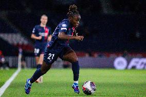 Paris Saint-Germain v Manchester United - UEFA Women's Champions League Qualifying Round 2 - 2nd Leg