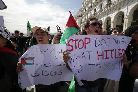 Demonstration In Algiers Against Israel After The Explosion Of A Hospital In Gaza