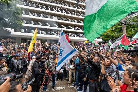 Hundreds of pro-Palestinian supporters gathered at the Israeli embassy in Bangkok, Thailand to protest the ongoing Israeli milit
