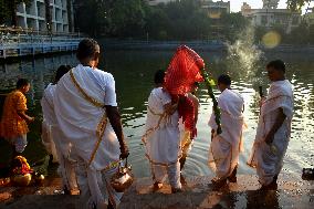 People Are Celebrating The Durga Puja Festival In Kolkata, India