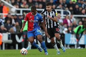 Newcastle United v Crystal Palace - Premier League