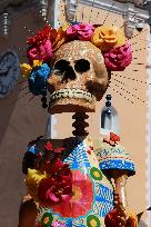 Cardboard Monumental Skulls Was Installed In Atlixco Main Square