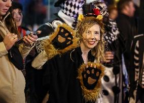 U.S.-CHICAGO-HALLOWEEN-ART IN THE DARK-PARADE