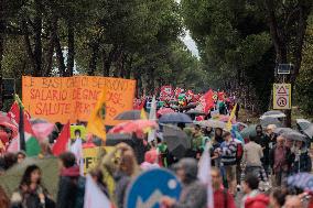 More Than 1,500 People Marched Against The Military Escalation In Pisa