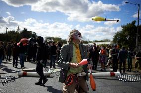 'Ramdam Sur Le Macadam' Gathering Against The A69 Highway Toulouse-Castres