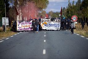 'Ramdam Sur Le Macadam' Gathering Against The A69 Highway Toulouse-Castres