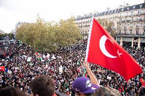 Pro-Palestinian Rally - Paris