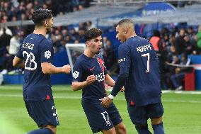 Ligue 1 - PSG v Strasbourg