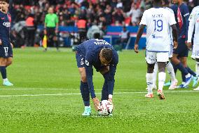 Ligue 1 - PSG v Strasbourg