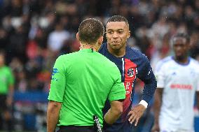 Ligue 1 - PSG v Strasbourg
