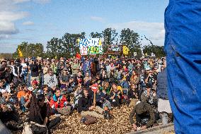 A69 Freeway Protest - Saix