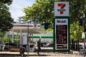 AUSTRALIA-CANBERRA-PETROL PRICES-SPIKE