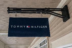 Tommy Hilfiger Store At Woodbury Common