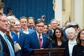 Republicans Nominate Mike Johnson For House Speaker - Washington