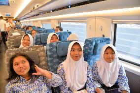 INDONESIA-JAKARTA-BANDUNG HIGH SPEED RAILWAY-STUDENTS