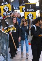 Sarah Jessica Parker at the SAG AFTRA Strike in New York