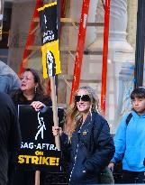 Sarah Jessica Parker at the SAG AFTRA Strike in New York