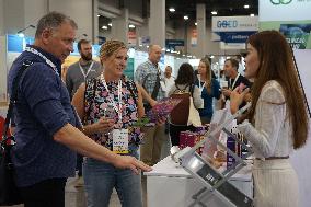 U.S.-LAS VEGAS-SUPPLYSIDE WEST