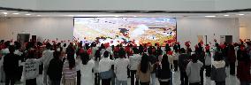 Students Celebrate Shenzhou XVII Manned Spacecraft Launch