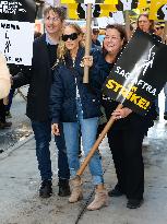 Sarah Jessica Parker At The SAG AFTRA Strike - NYC