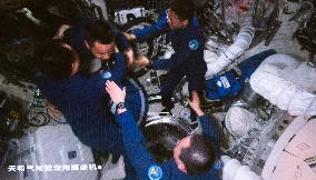 (EyesonSci)CHINA-SHENZHOU-17-SPACE STATION-ENTERING (CN)