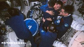 (EyesonSci)CHINA-SHENZHOU-17-SPACE STATION-ENTERING (CN)