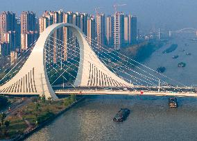 Ships Sail on The Beijing-Hangzhou Grand Canal in Huai 'an