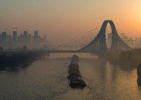 Ships Sail on The Beijing-Hangzhou Grand Canal in Huai 'an