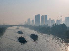 Ships Sail on The Beijing-Hangzhou Grand Canal in Huai 'an