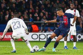 Paris Saint-Germain v AC Milan: Group F - UEFA Champions League 2023/24