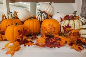 Canadian Businesses Getting Ready For Halloween And Christmas