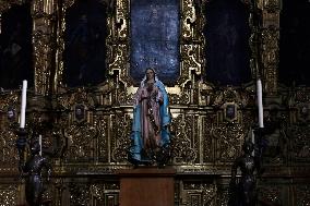 Day Of The Dead Offering  At Metropolitan Cathedral