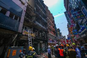 23 People Were Hospitalised Following A Fire In A Pettah Street Shop In Colombo.