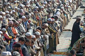 Annual Festival Of Sheikh Abdul Qadir Jeelani (RA) Celebrated In Kashmir