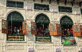 Kashmiri Muslims Pray - India