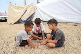 MIDEAST-PALESTINIAN-ISRAELI CONFLICT-CHILDREN