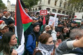 Demonstration In Paris In Support To Palestinians