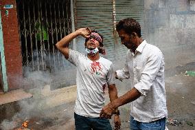 Clash Between Protester And Police In Dhaka