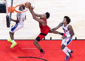 (SP)CANADA-TORONTO-NBA-76ERS VS RAPTORS