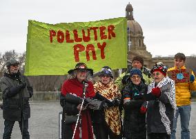 Edmonton's Polluter Pay Garbage Day: Time For Cleanup