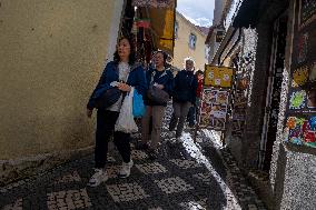 Daily Life In Lisbon