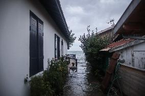 Cap Ferret Hit By Vague Submerison Phenomenon And Heavy Rain