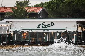 Cap Ferret Hit By Vague Submerison Phenomenon And Heavy Rain