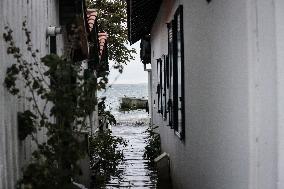 Cap Ferret Hit By Vague Submerison Phenomenon And Heavy Rain