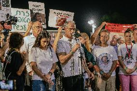 Families And Friends Of Israelis Hostages Gathered At Hostages Square - Tel Aviv