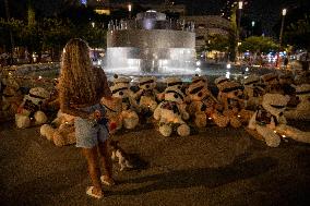 Blindfolded Teddy Bears Display To Represent Hamas' Child Hostages - Tel Aviv